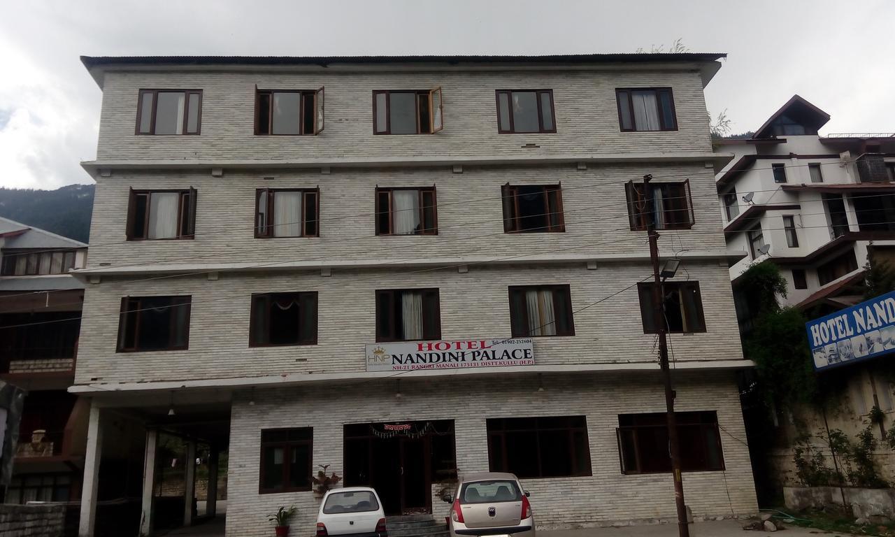 Hôtel Nandini Palace à Manāli Extérieur photo